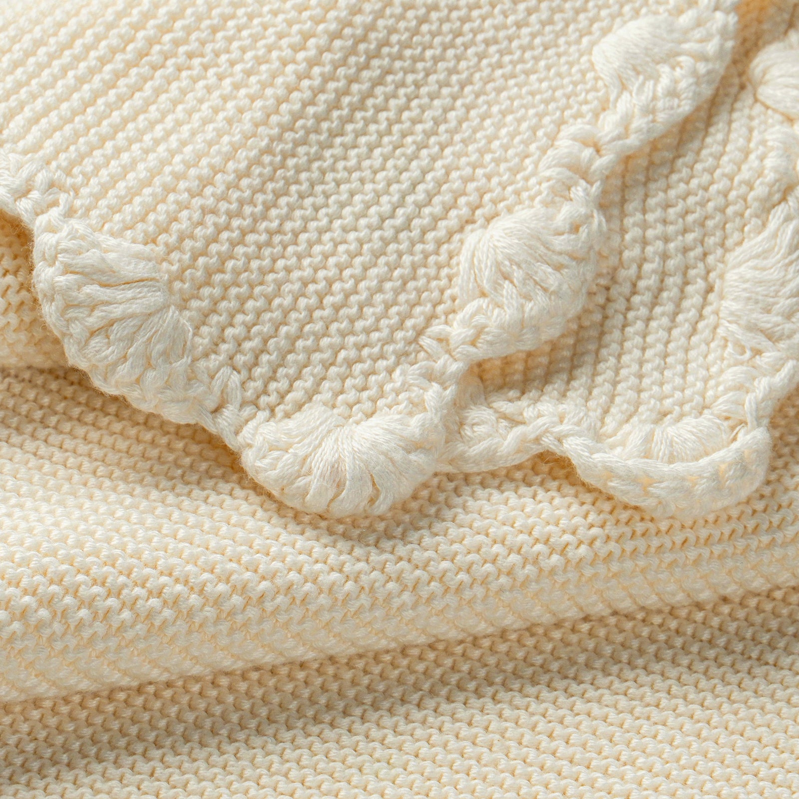 Vanilla Organic Cotton Scalloped Baby Blanket