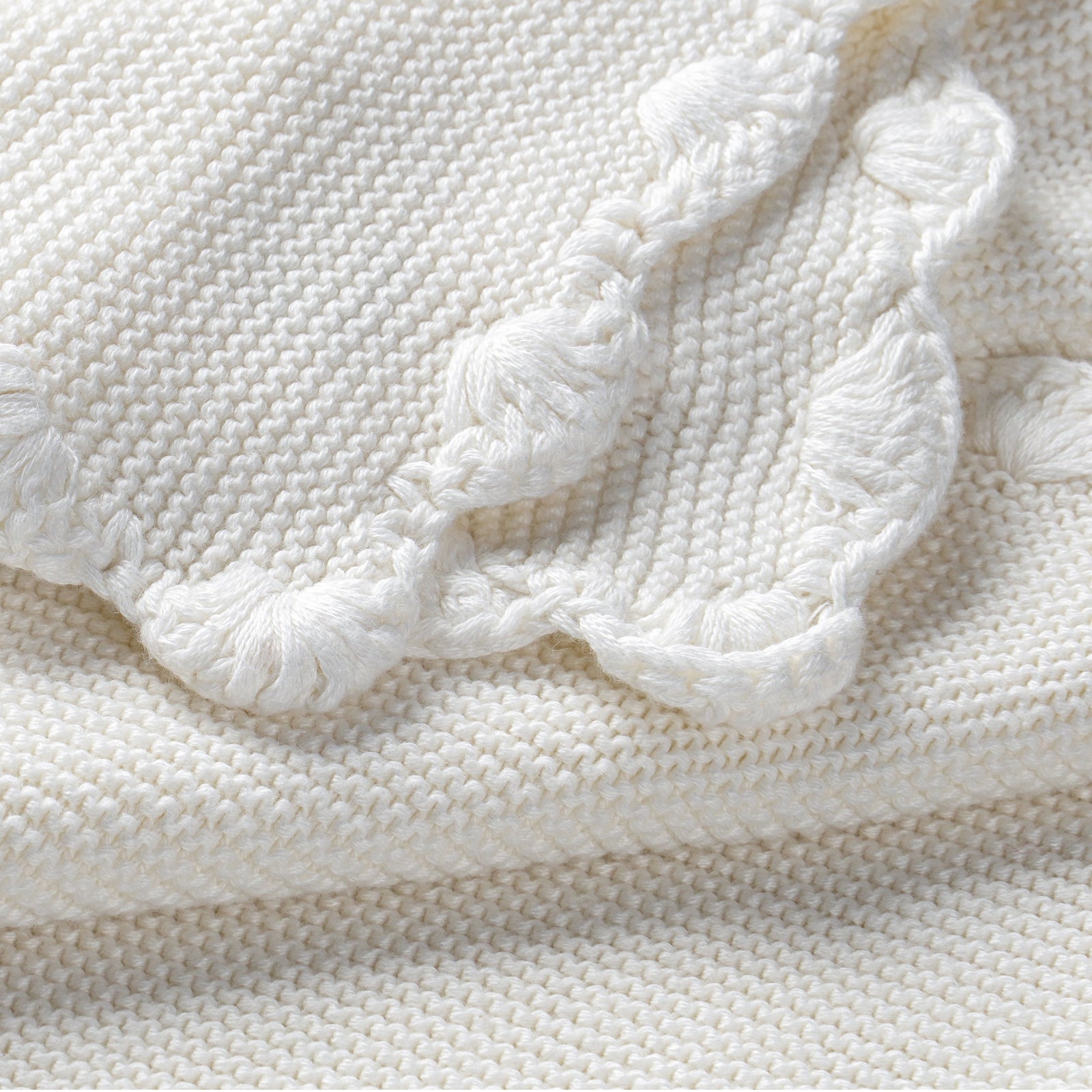 Ivory Organic Cotton Scalloped Baby Blanket