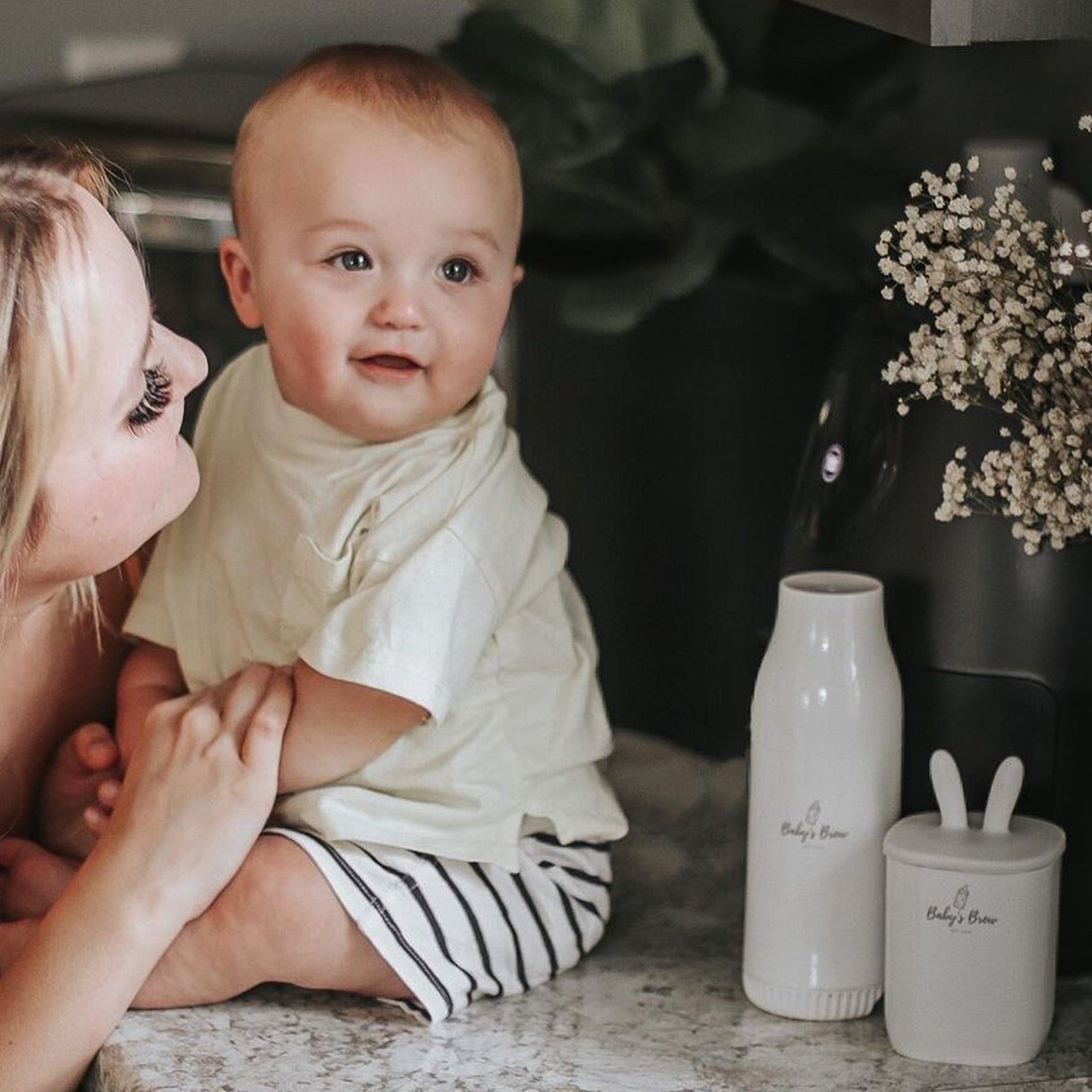 The Baby's Brew Portable Bottle Warmer Pro + Formula Dispenser Set