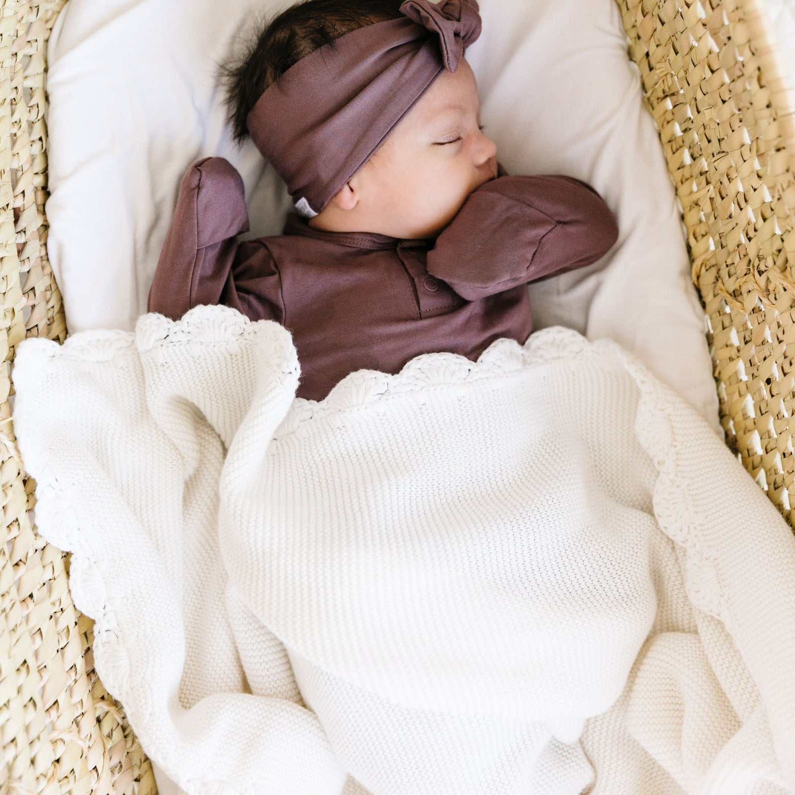Ivory Organic Cotton Scalloped Baby Blanket