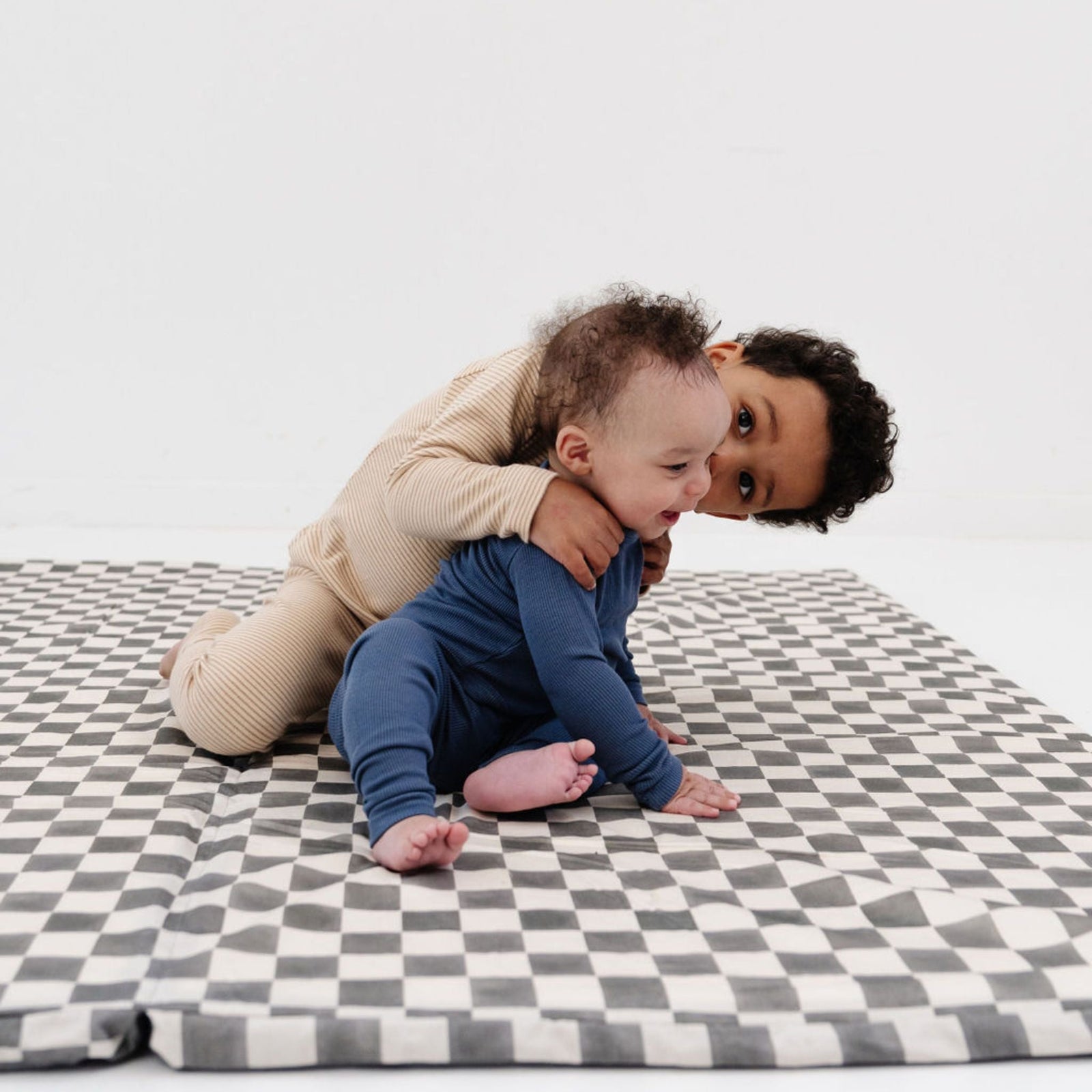 Toki Kids x Project Nursery Checker Padded Play Mat - Pepper
