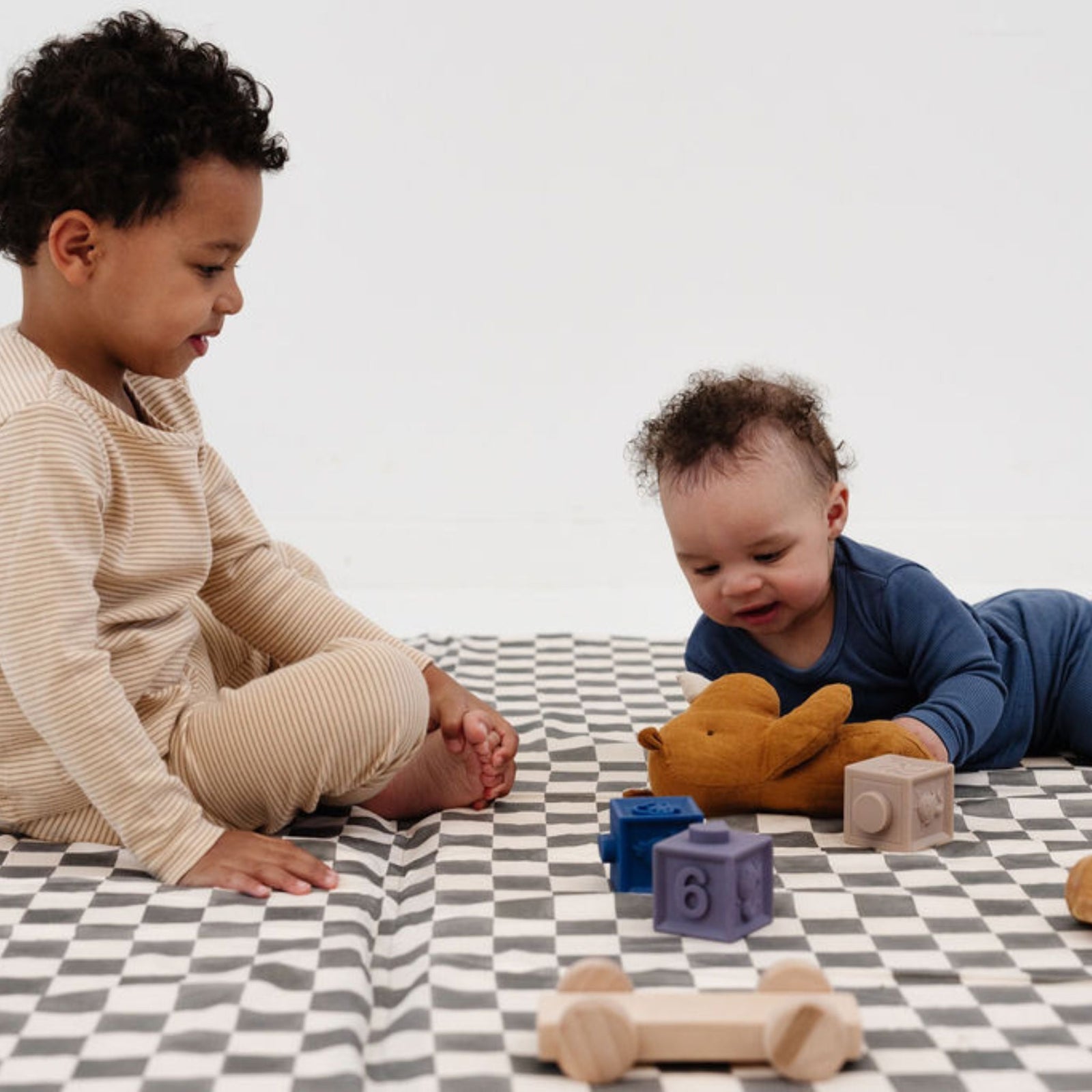 Toki Kids x Project Nursery Checker Padded Play Mat - Pepper