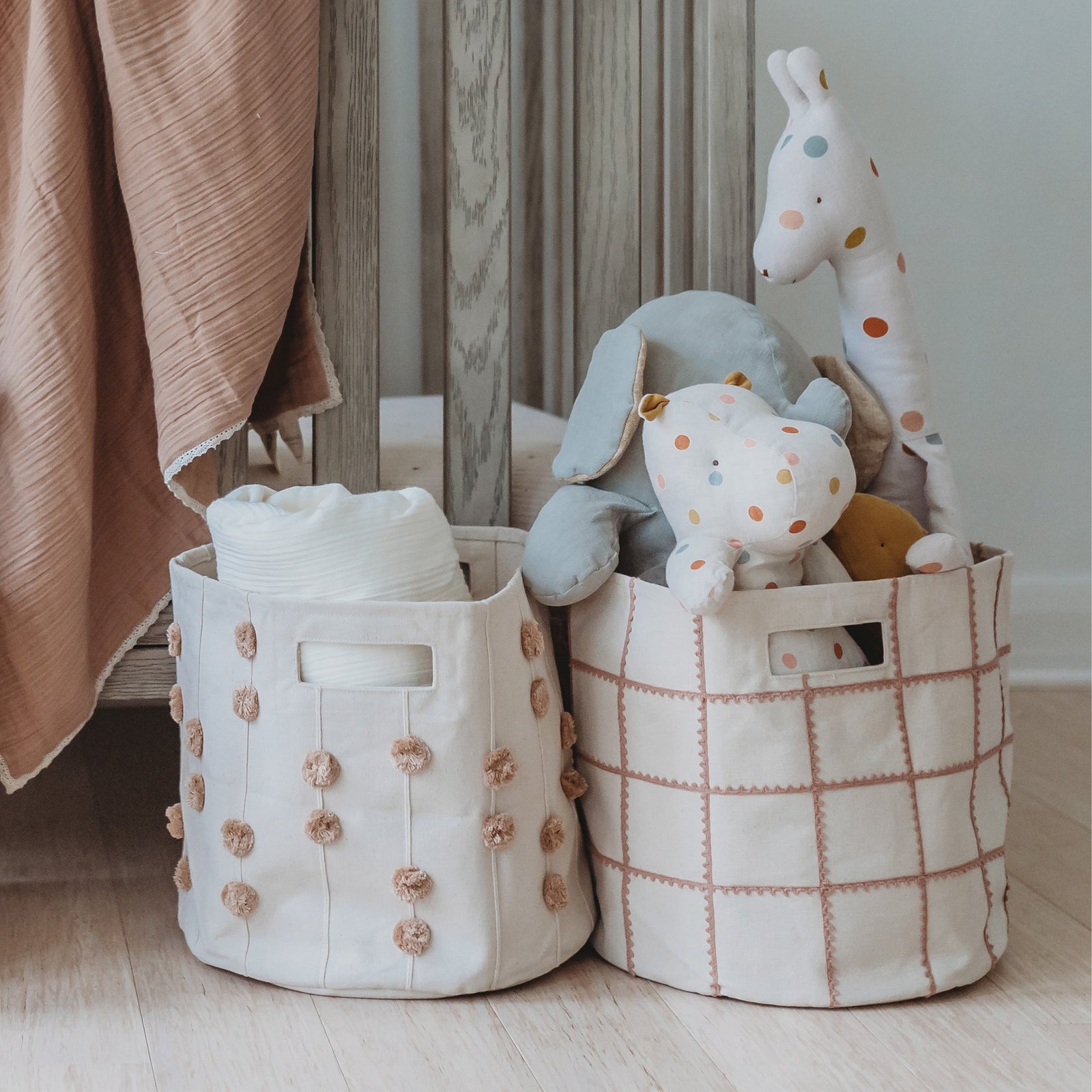 Lace Mesh Storage Basket - Pecan