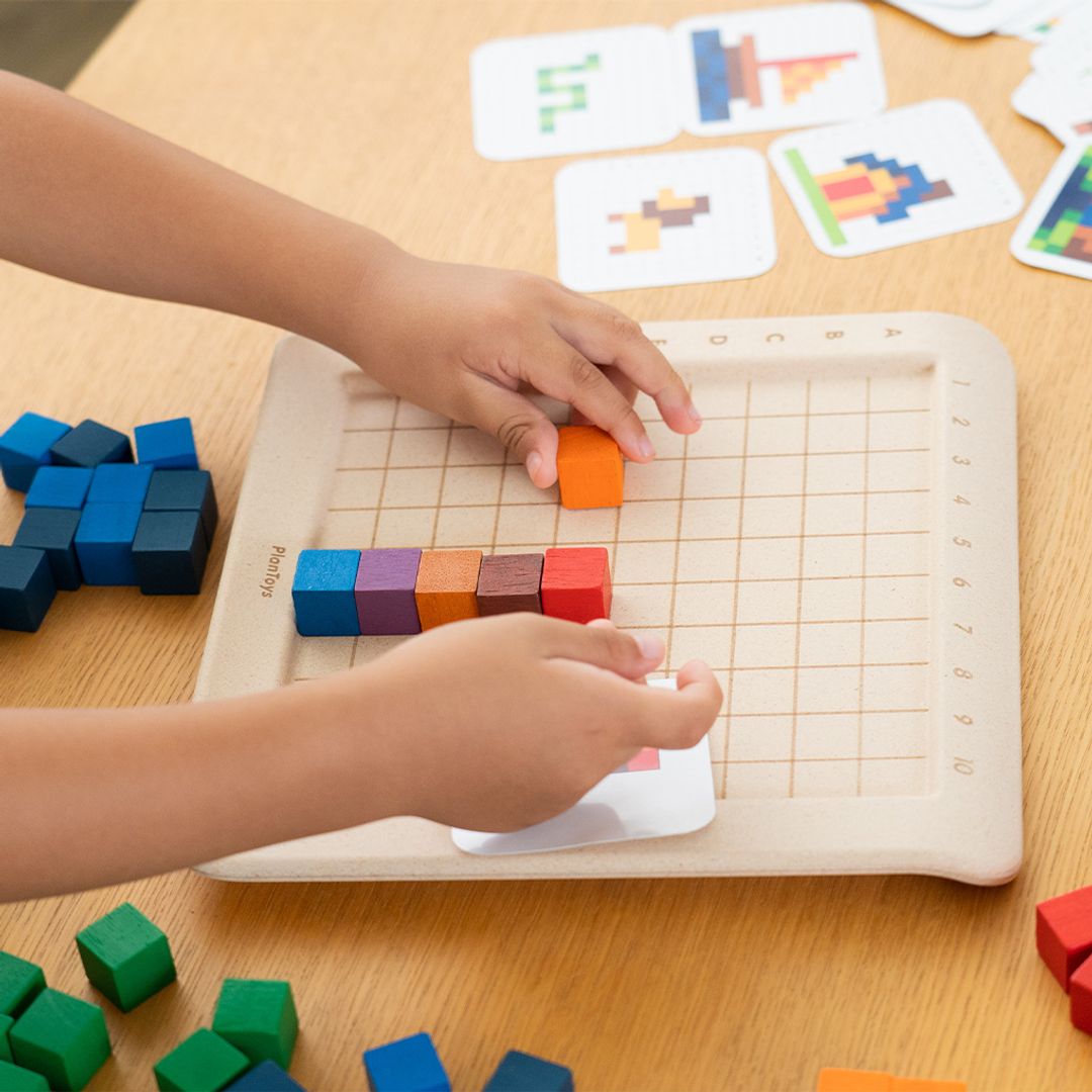 Unit Plus Counting Cubes Set