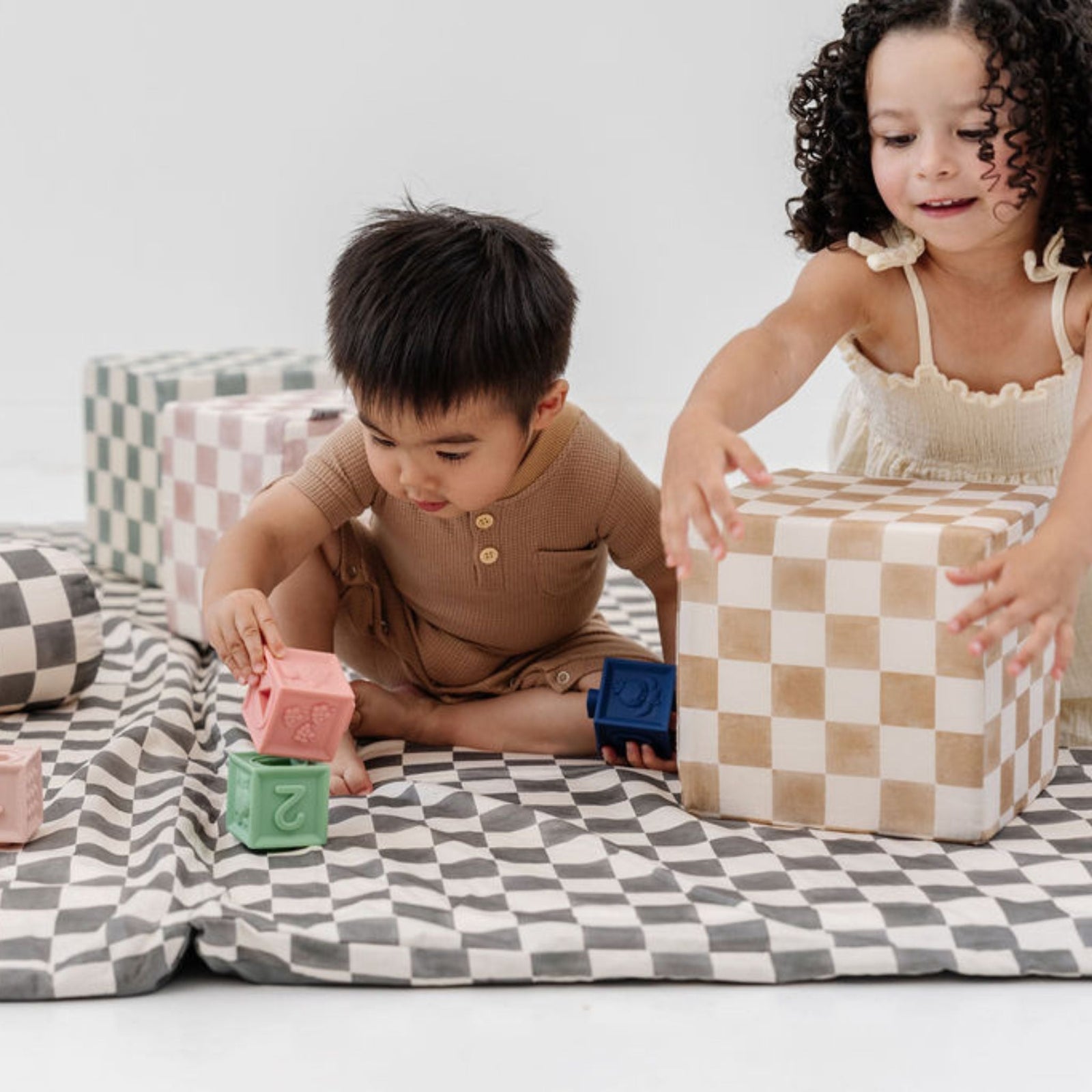Toki Kids x Project Nursery Checker Play Cube - Toffee