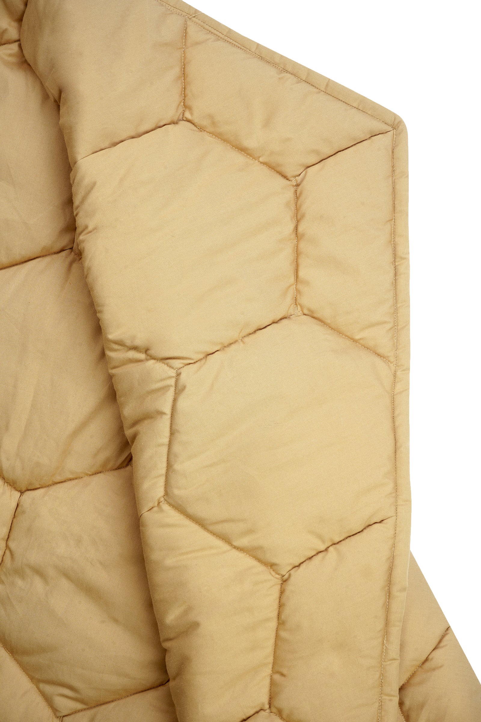 Honeycomb Play Mat with Bee Rattle