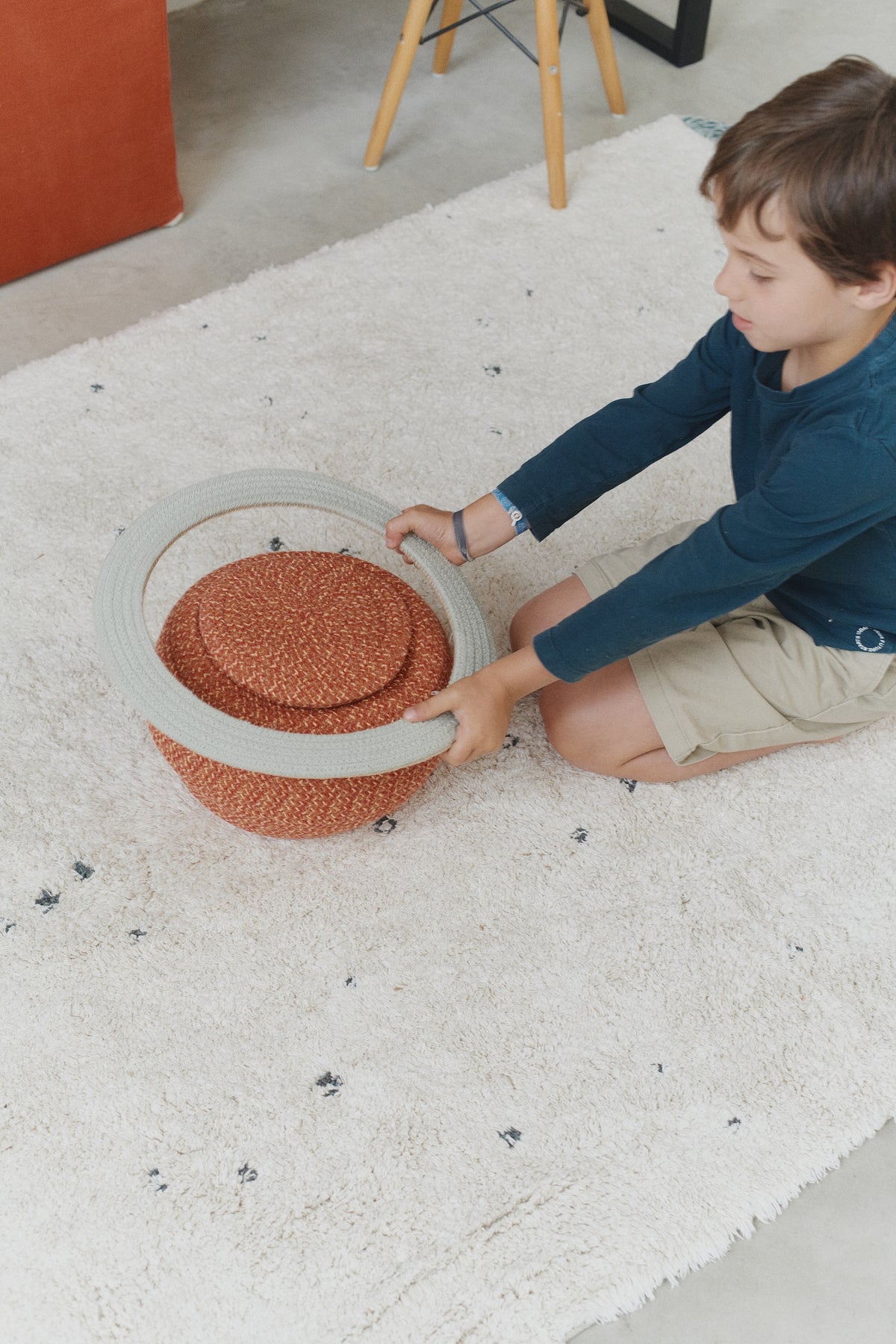 Saturn Shaped Planet Basket with Removable Ring