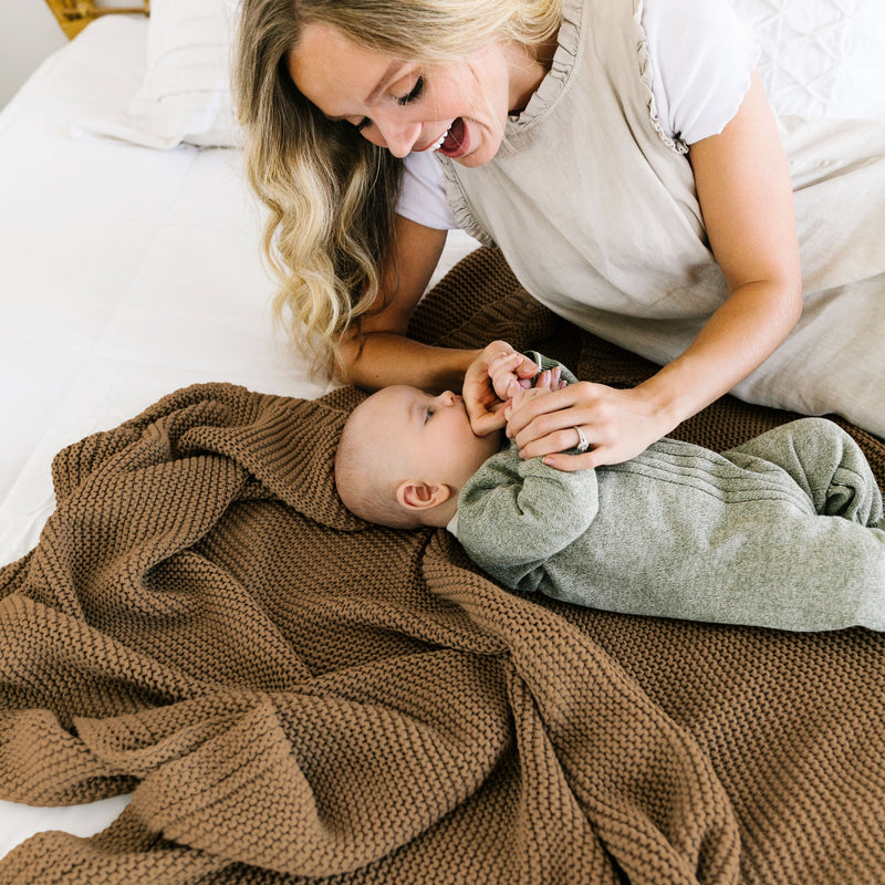 Brown Chunky Knit Throw Blanket