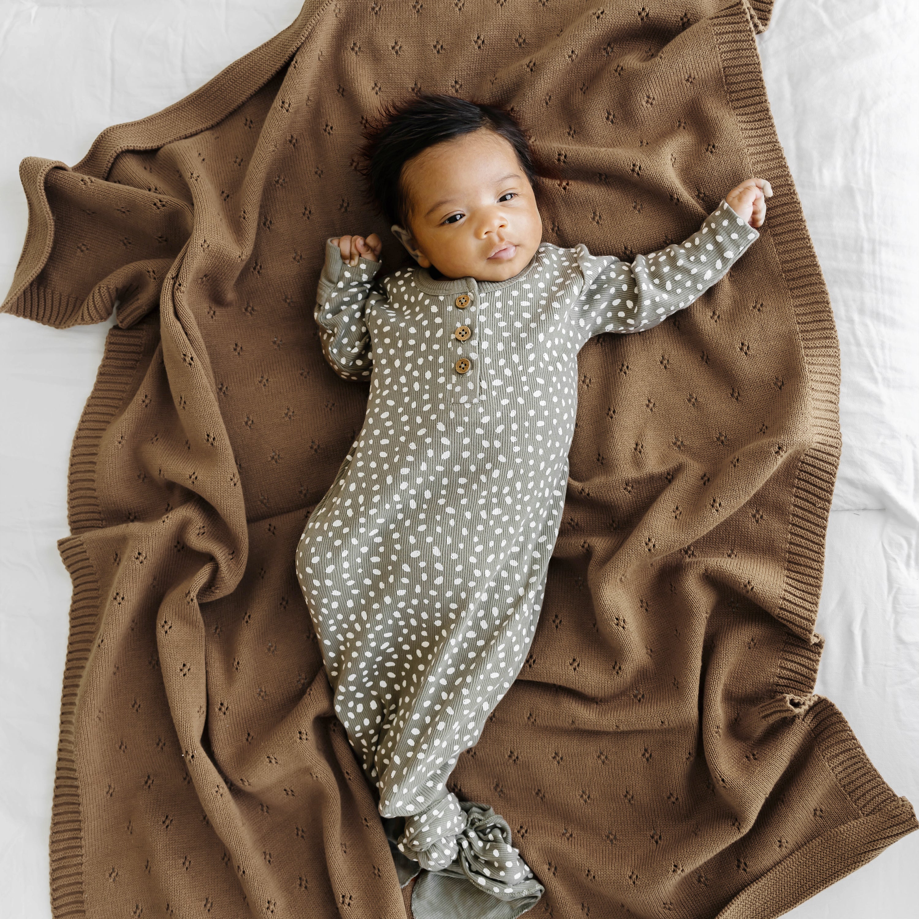 Brown Organic Cotton Pointelle Baby Blanket – Project Nursery