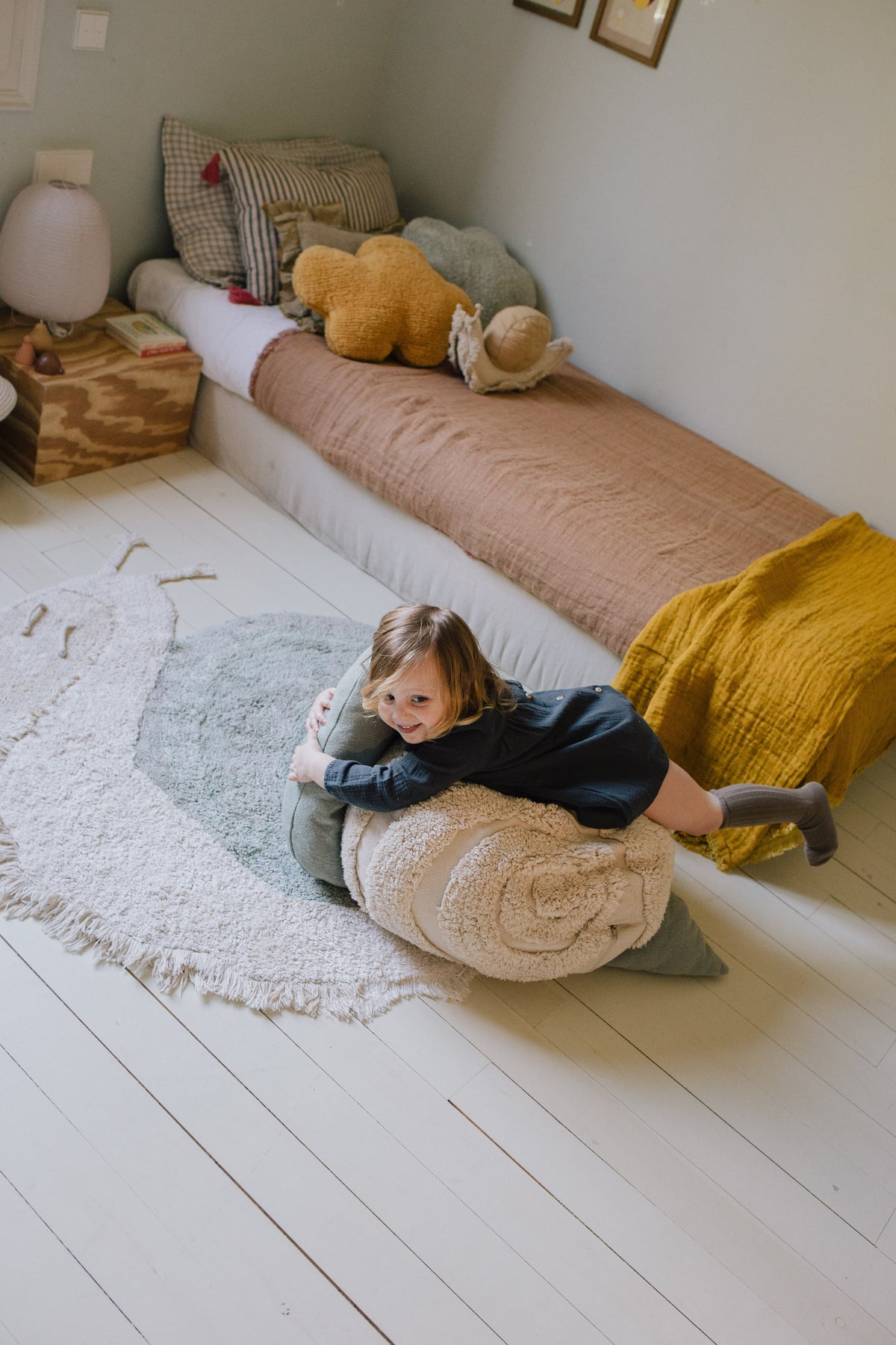 Snail Washable Animal Rug