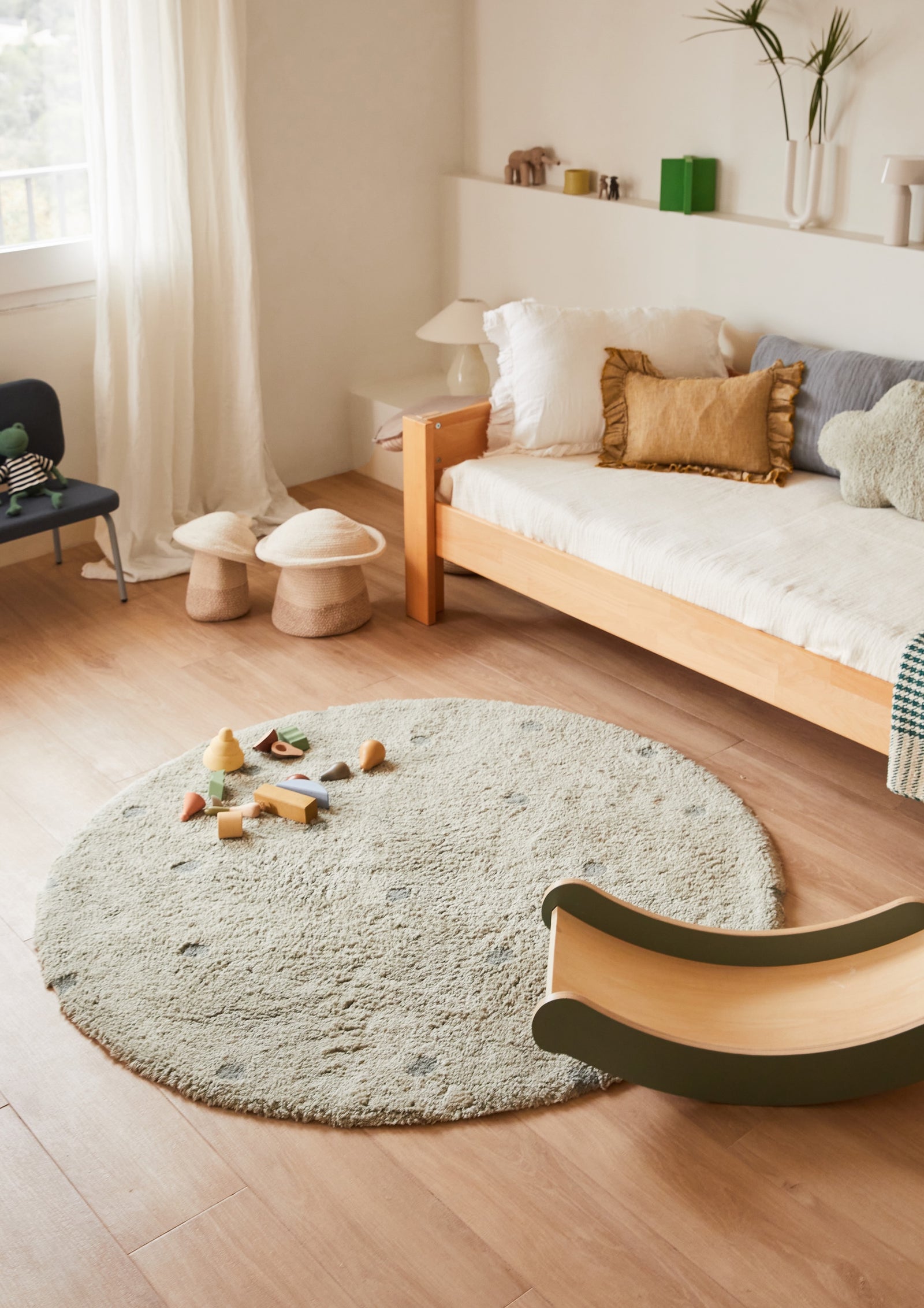 Round Dot Washable Rug