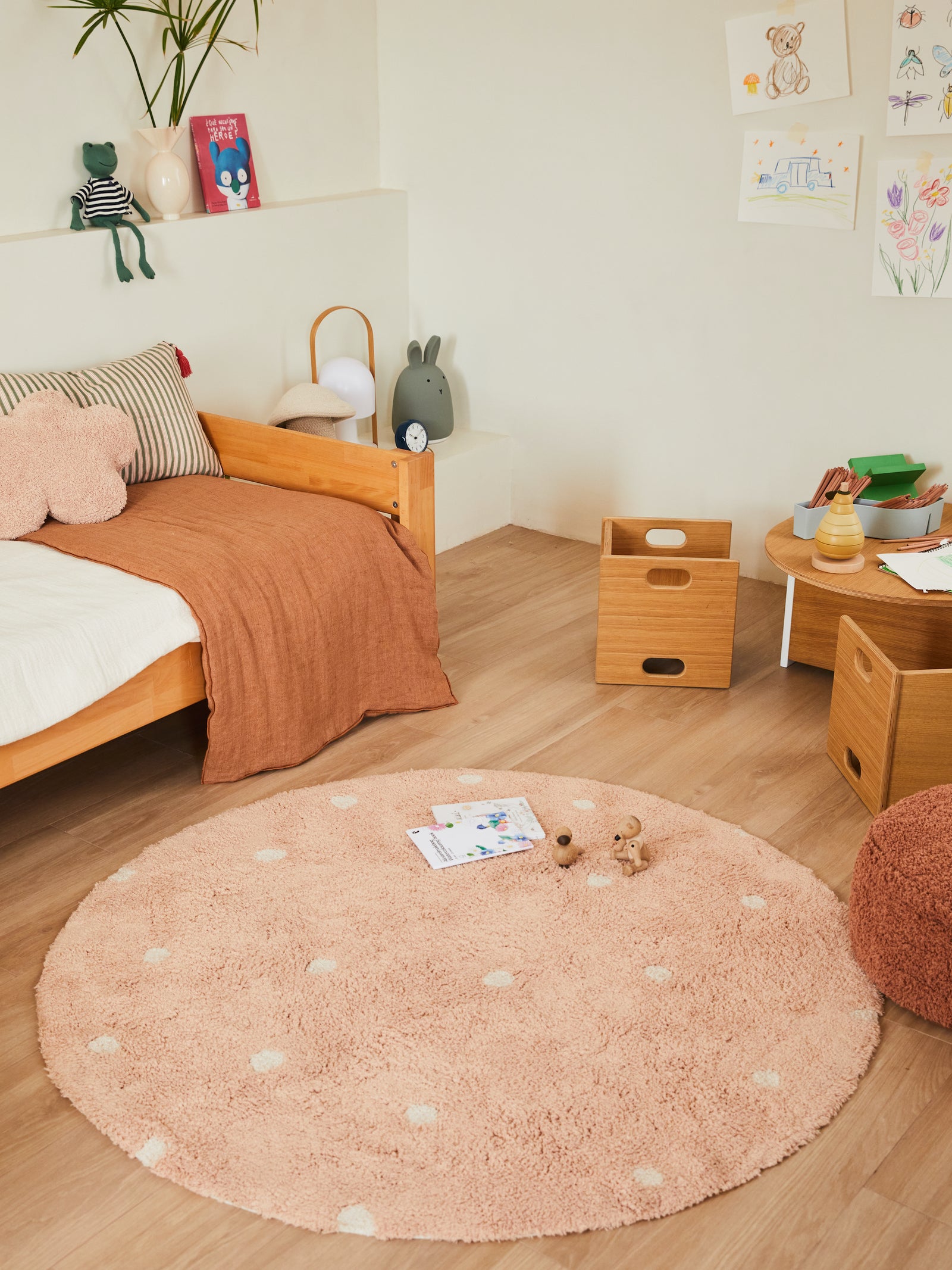 Round Dot Washable Rug