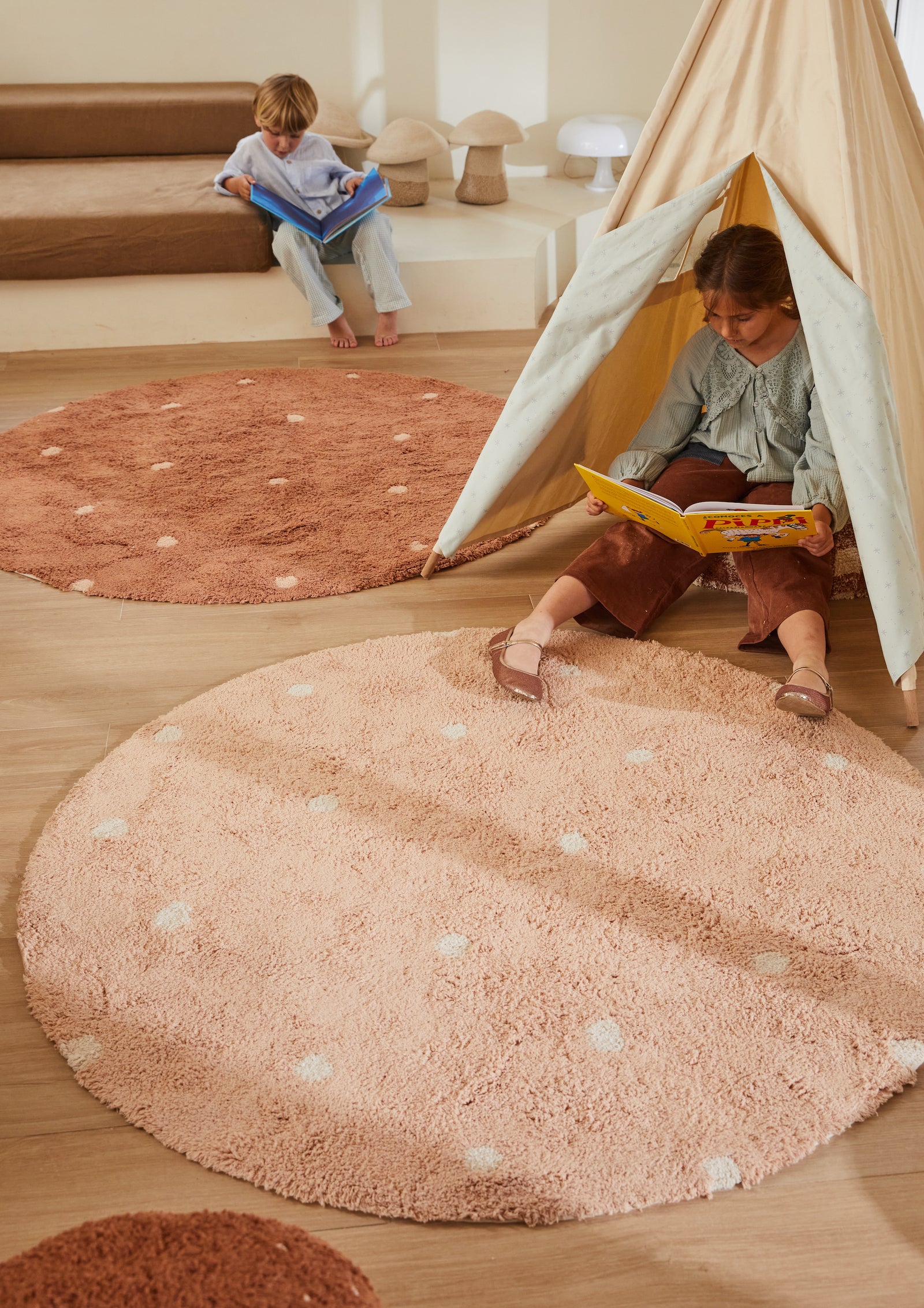 Round Dot Washable Rug