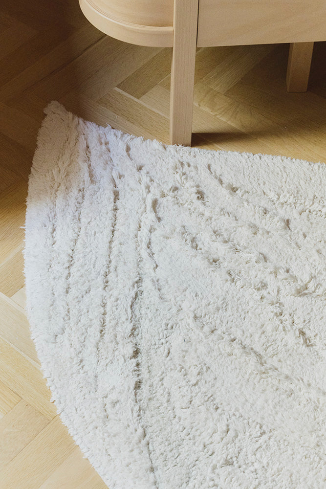 Washable White Swan Rug Details