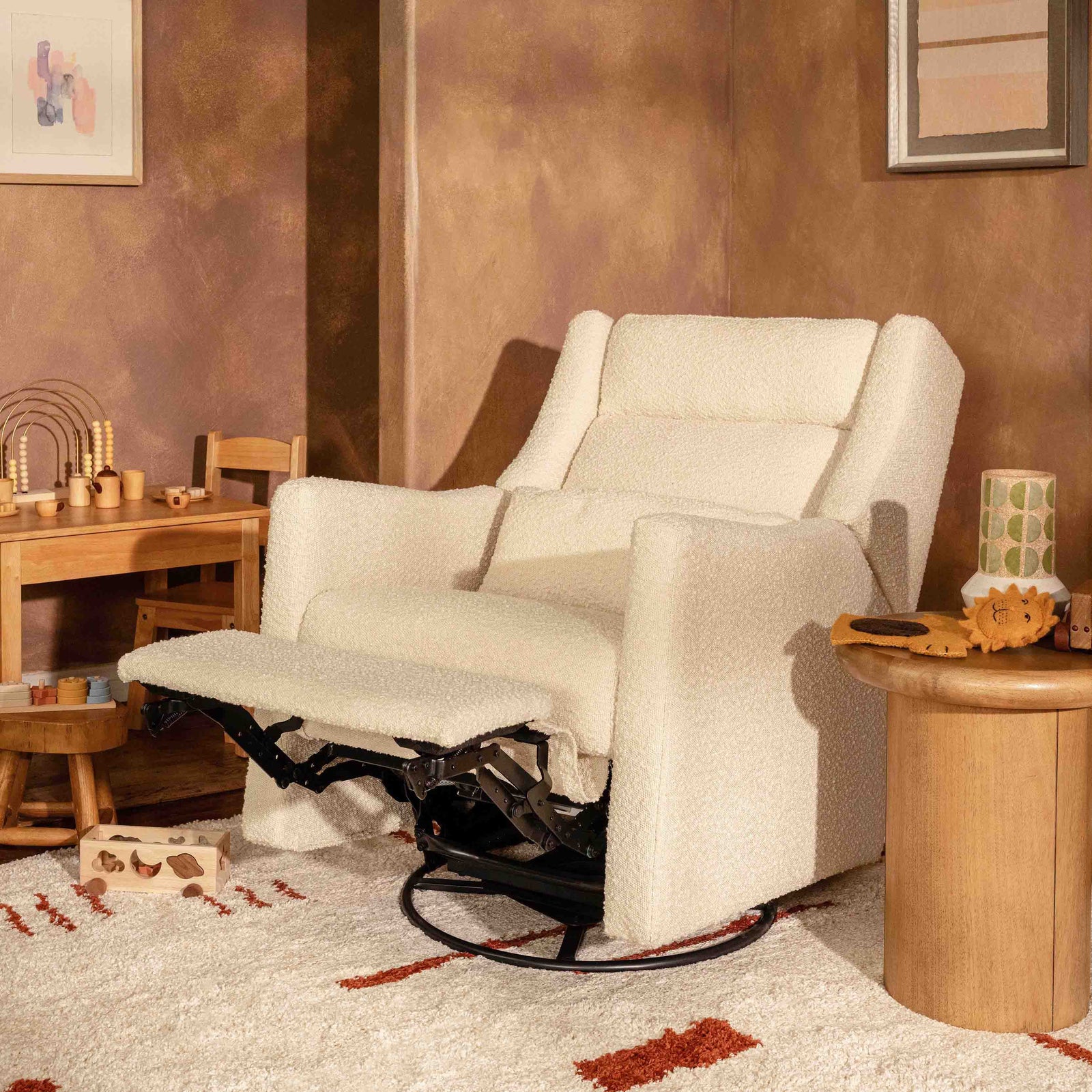 Kiwi Plus Power Recliner + Swivel Glider | Boucle