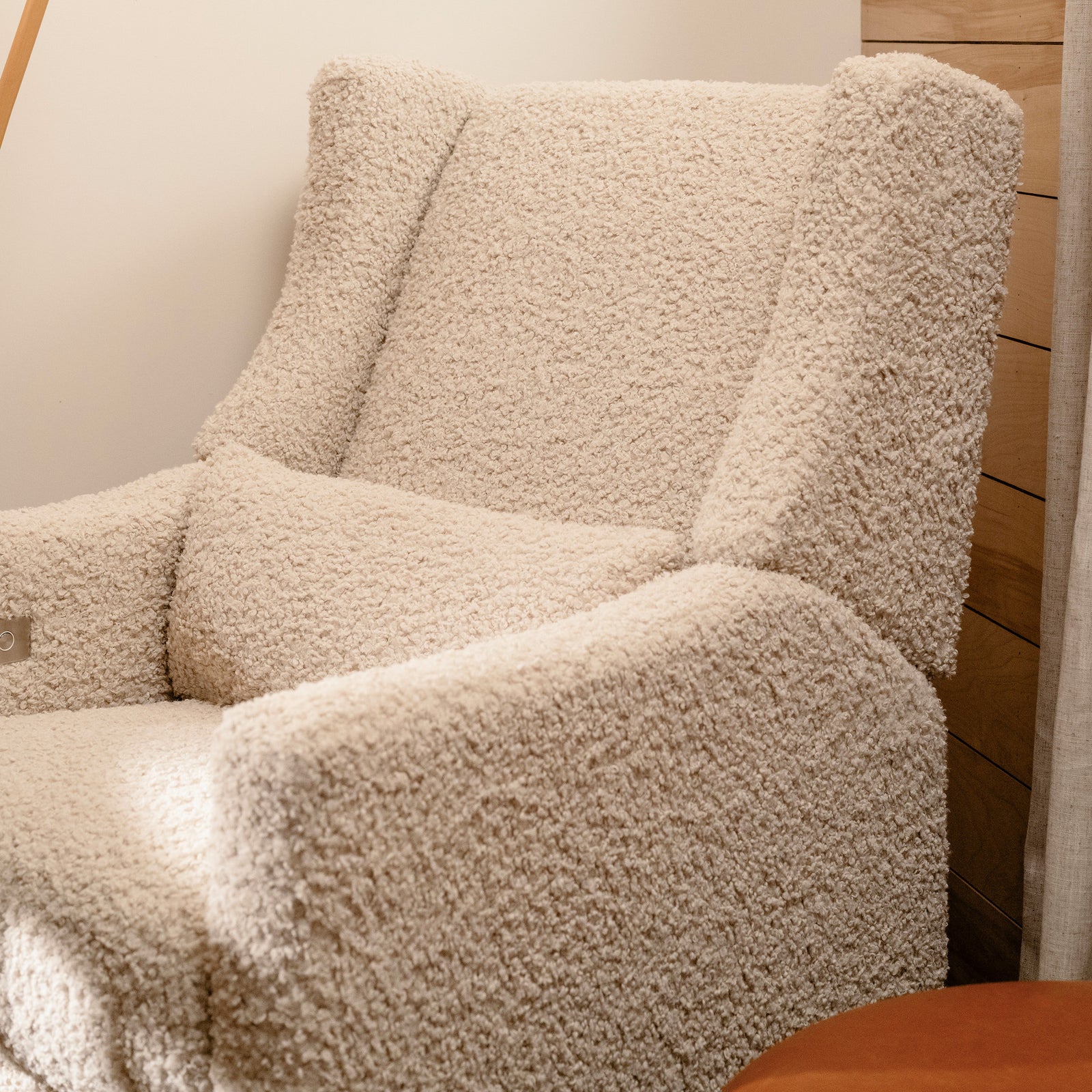 Kiwi Electronic Recliner + Swivel Glider | Teddy Loop w/ Light Wood Base