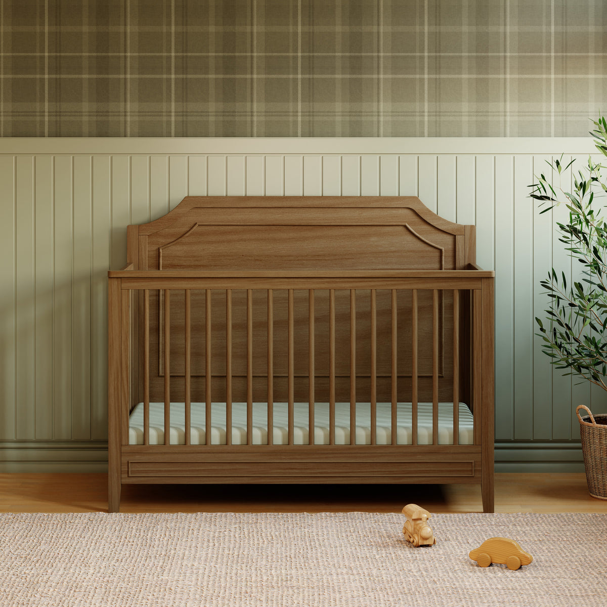 Chloe Regency 4-in-1 Convertible Crib