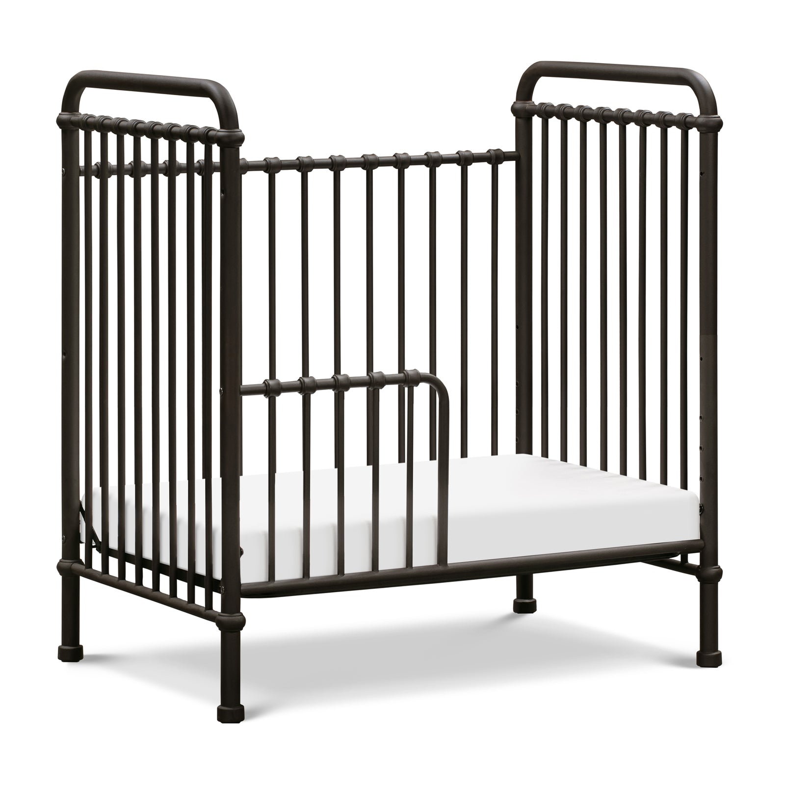 Abigail 3-in-1 Convertible Mini Crib