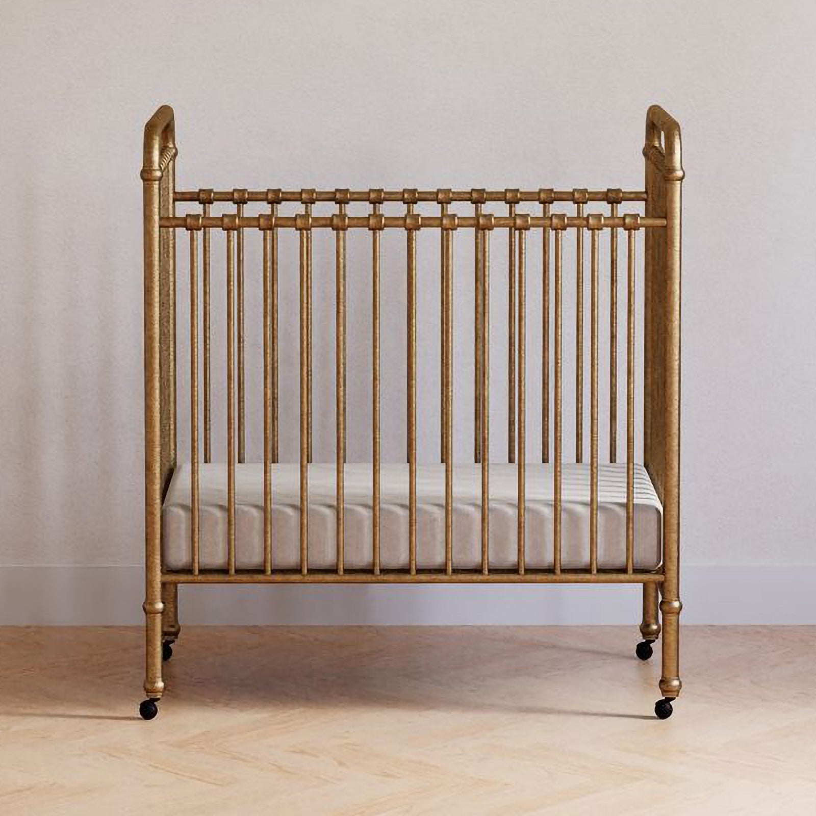 Abigail 3-in-1 Convertible Mini Crib