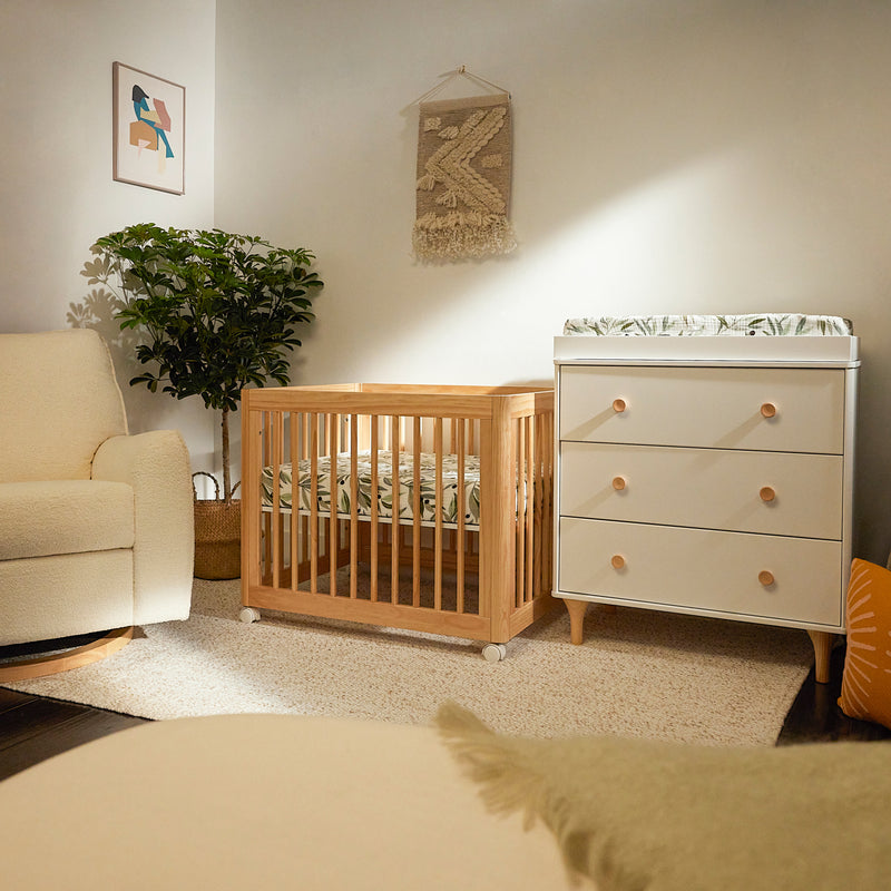 Yuzu 8-in-1 Convertible Crib with All-Stages Conversion Kits