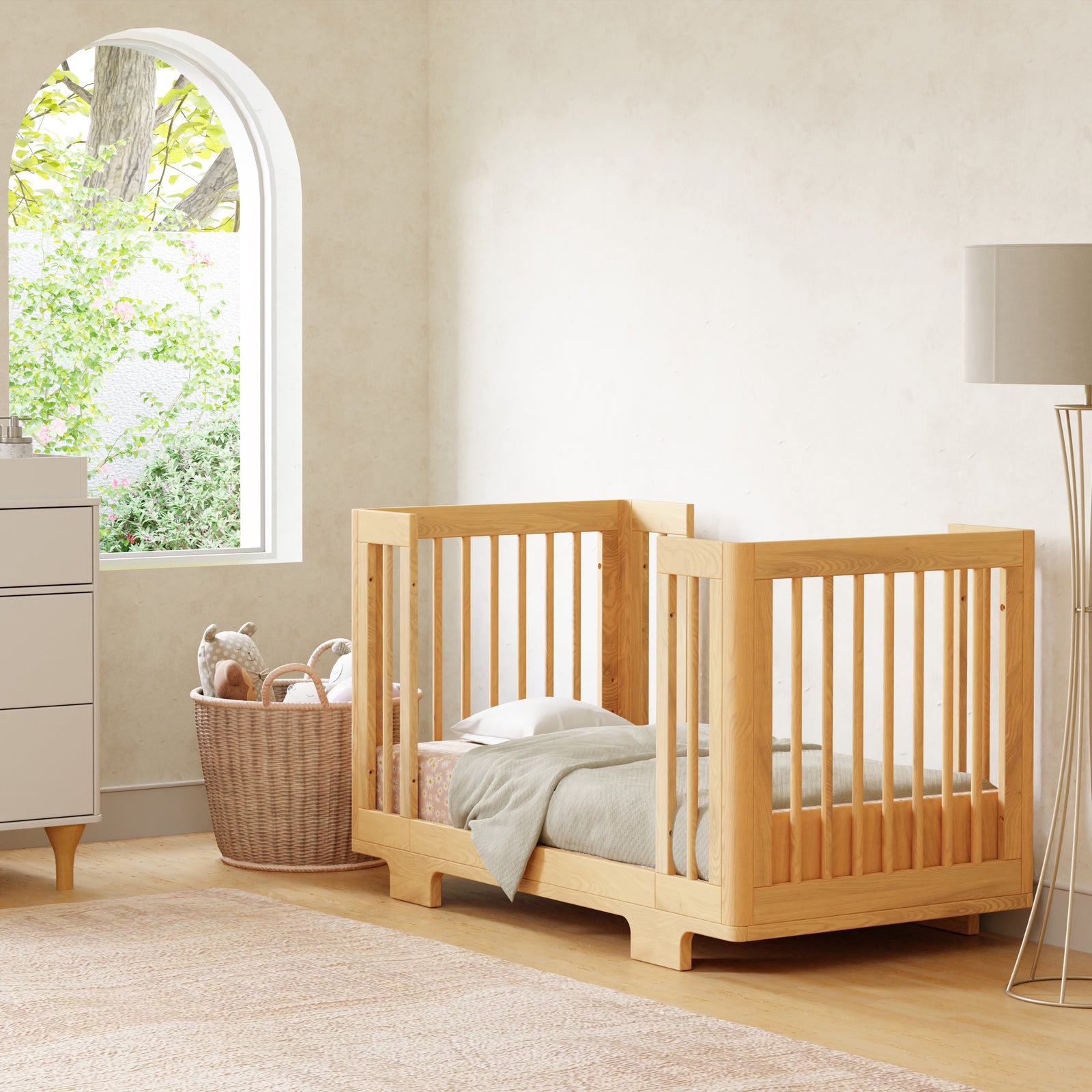 Yuzu 8-in-1 Convertible Crib with All-Stages Conversion Kits