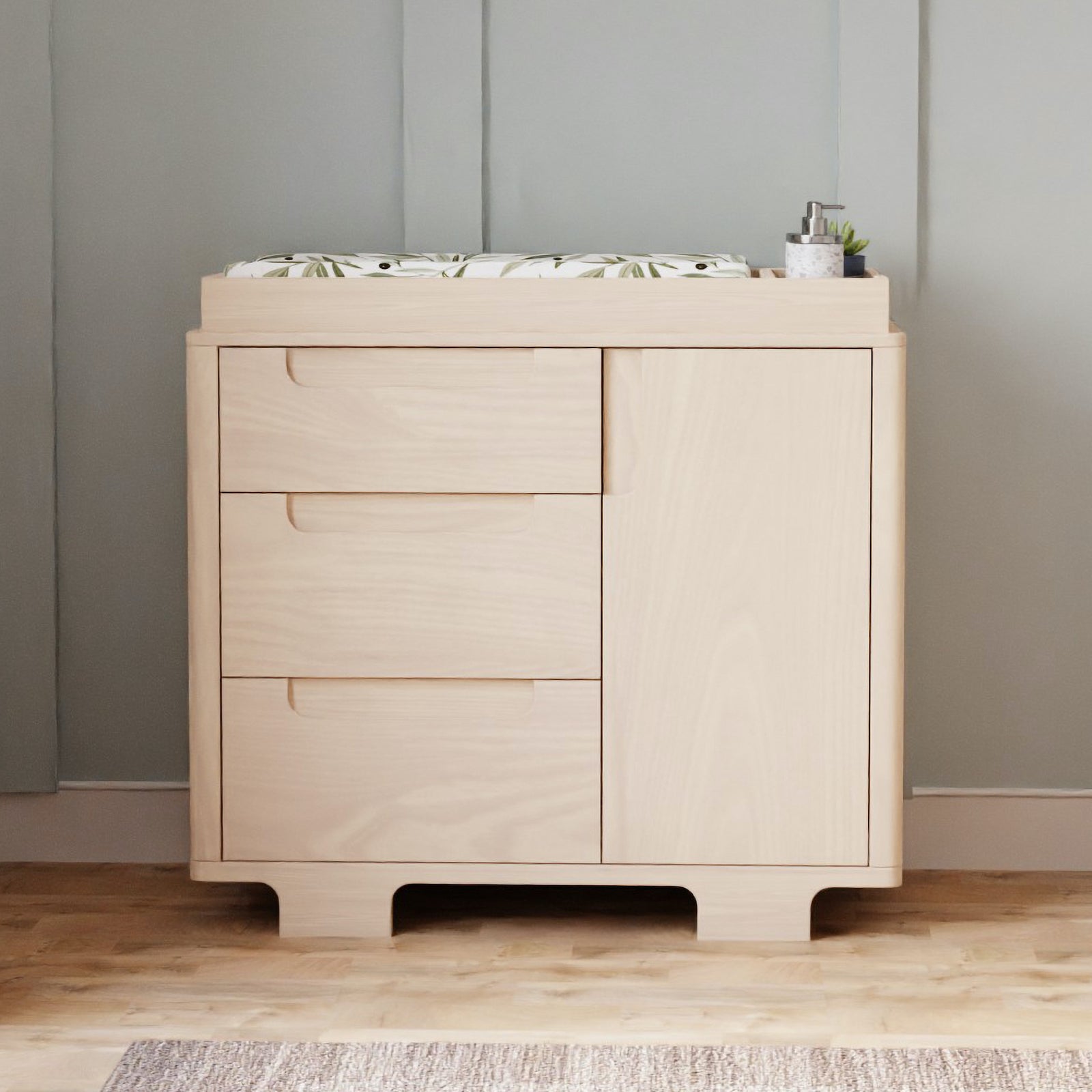 Yuzu 3-Drawer Compact Changer Dresser with Removable Changing Tray (41")