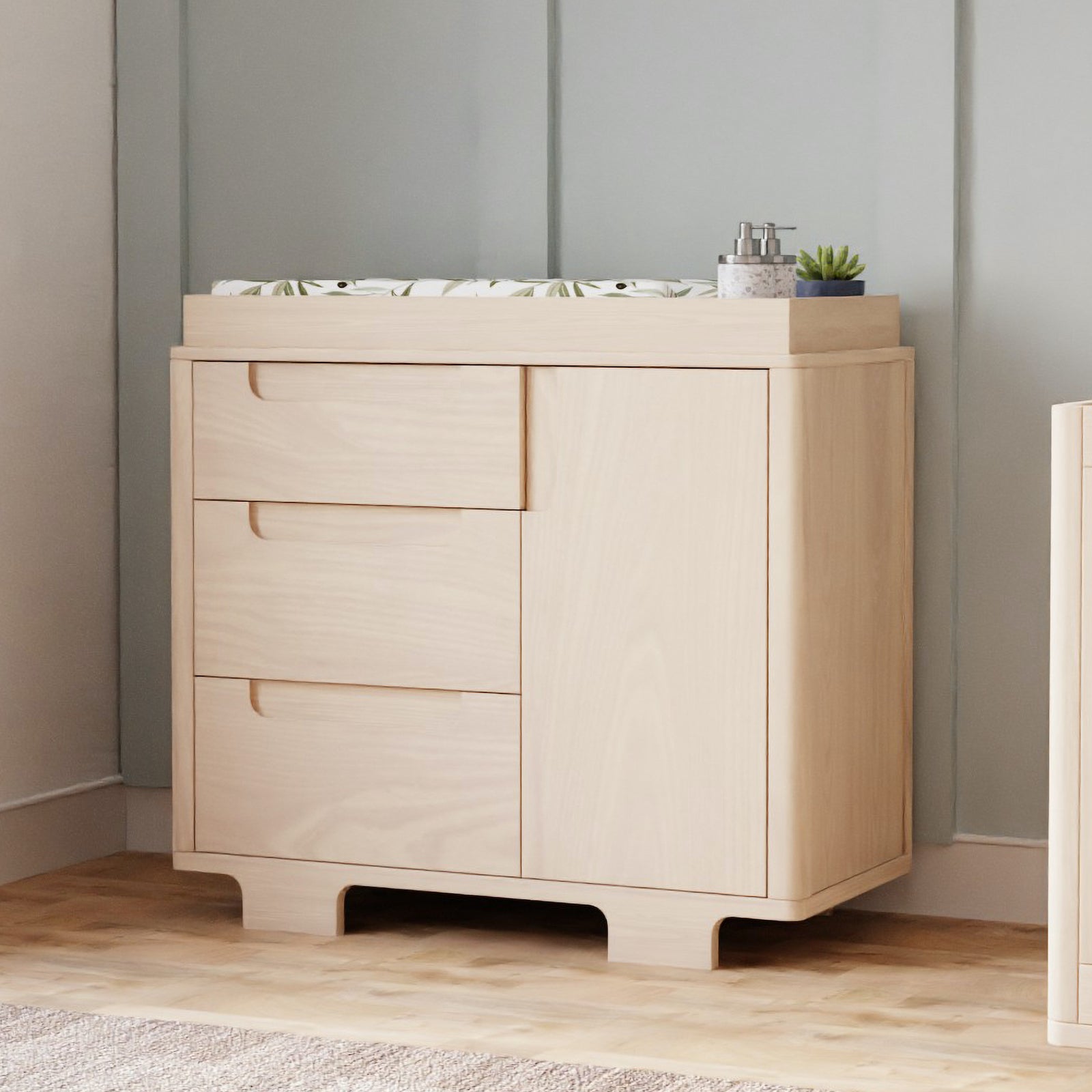 Yuzu 3-Drawer Compact Changer Dresser with Removable Changing Tray (41")