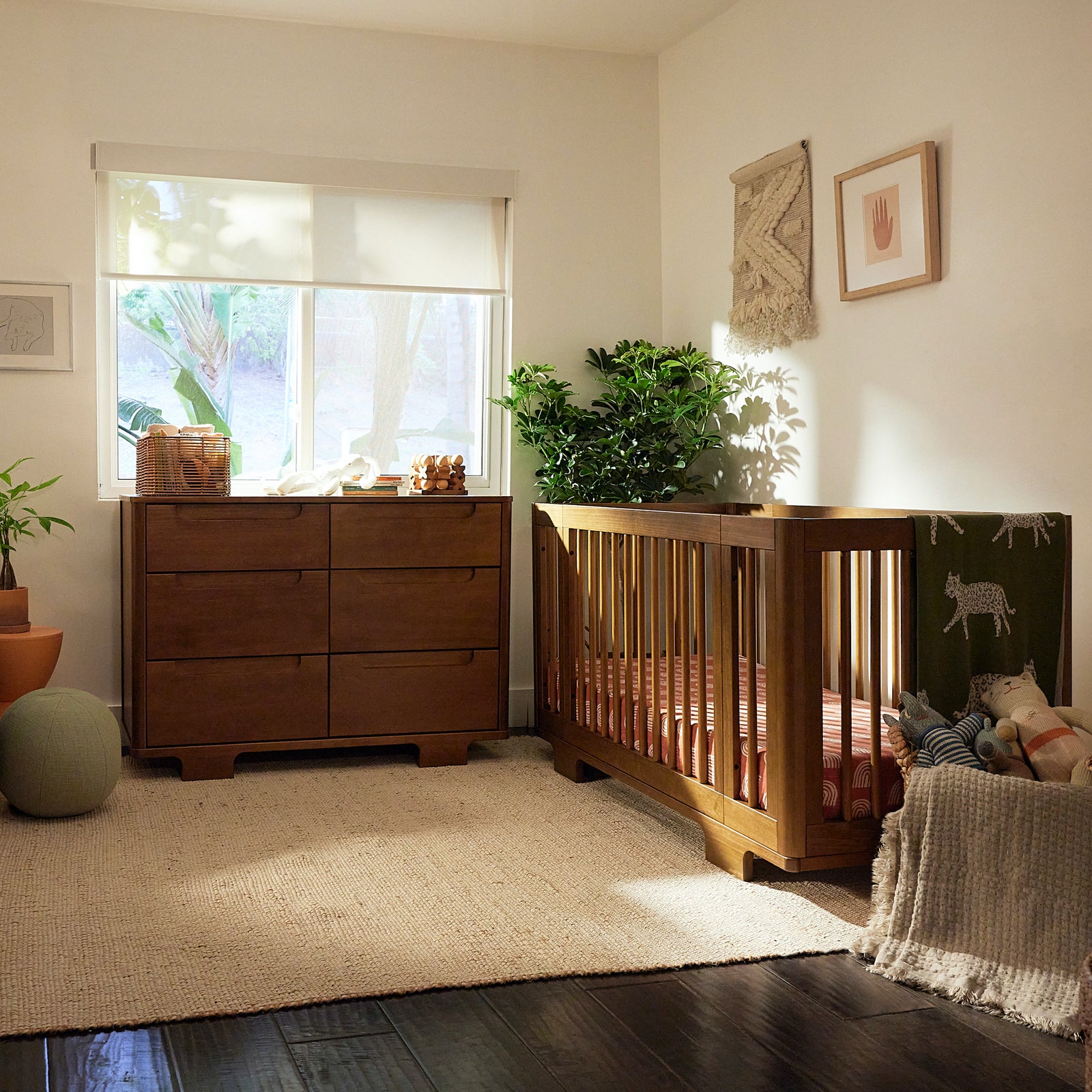 Yuzu 6-Drawer Dresser (48")