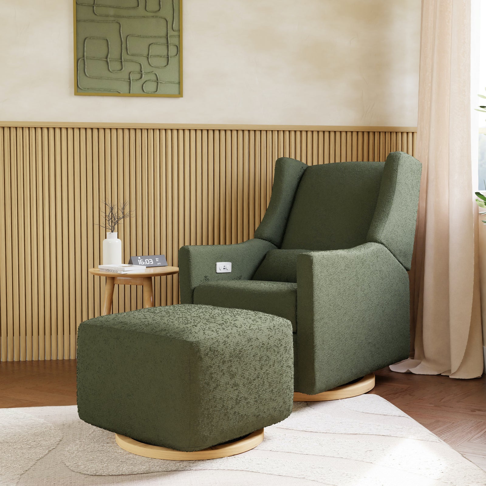 Kiwi Gliding Ottoman | Boucle