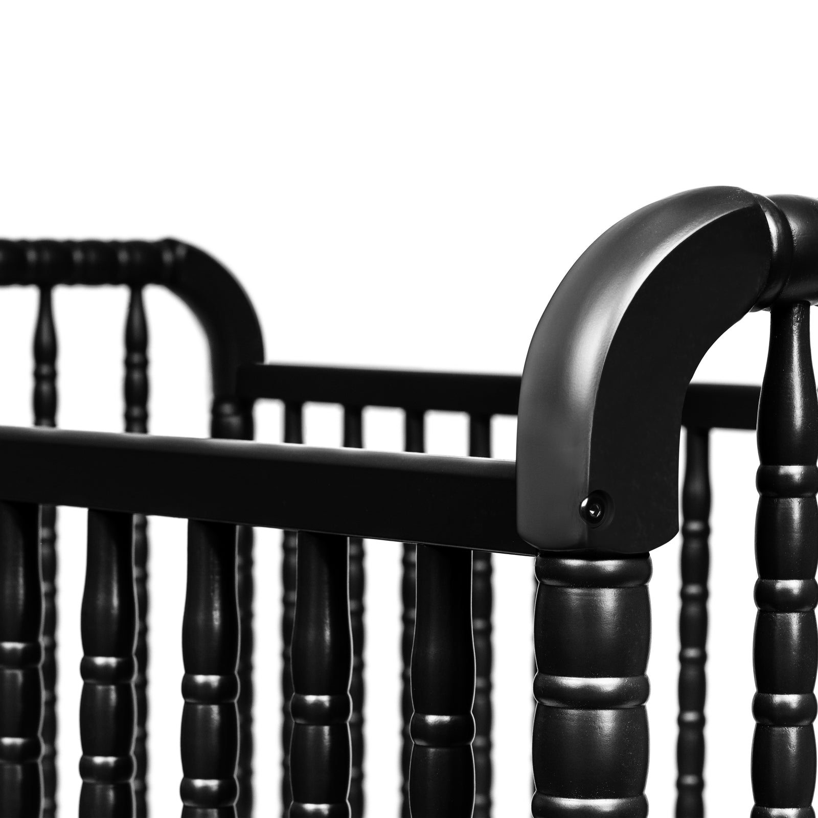 daVinci Jenny Lind 3-in-1 Convertible Crib