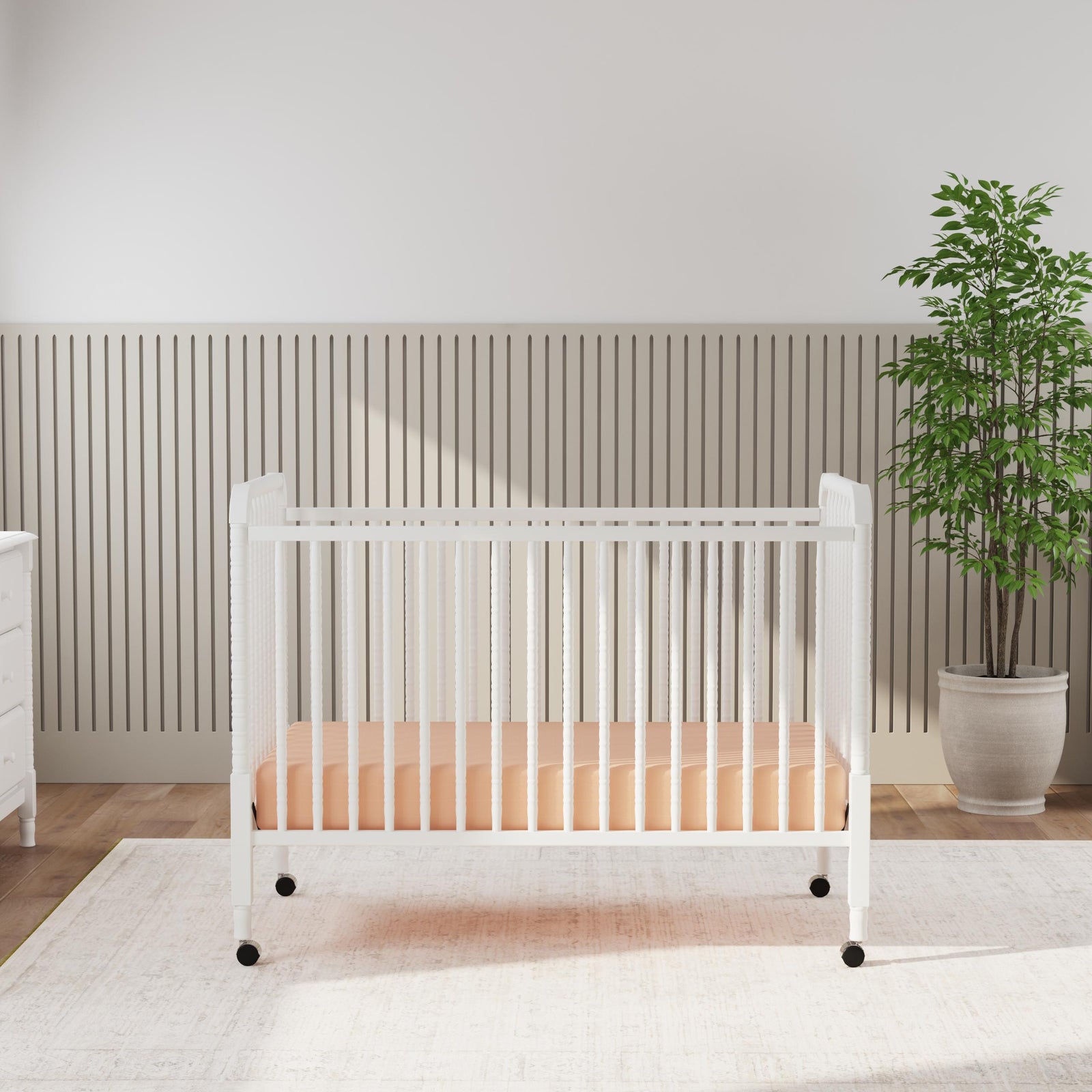 daVinci Jenny Lind 3-in-1 Convertible Crib
