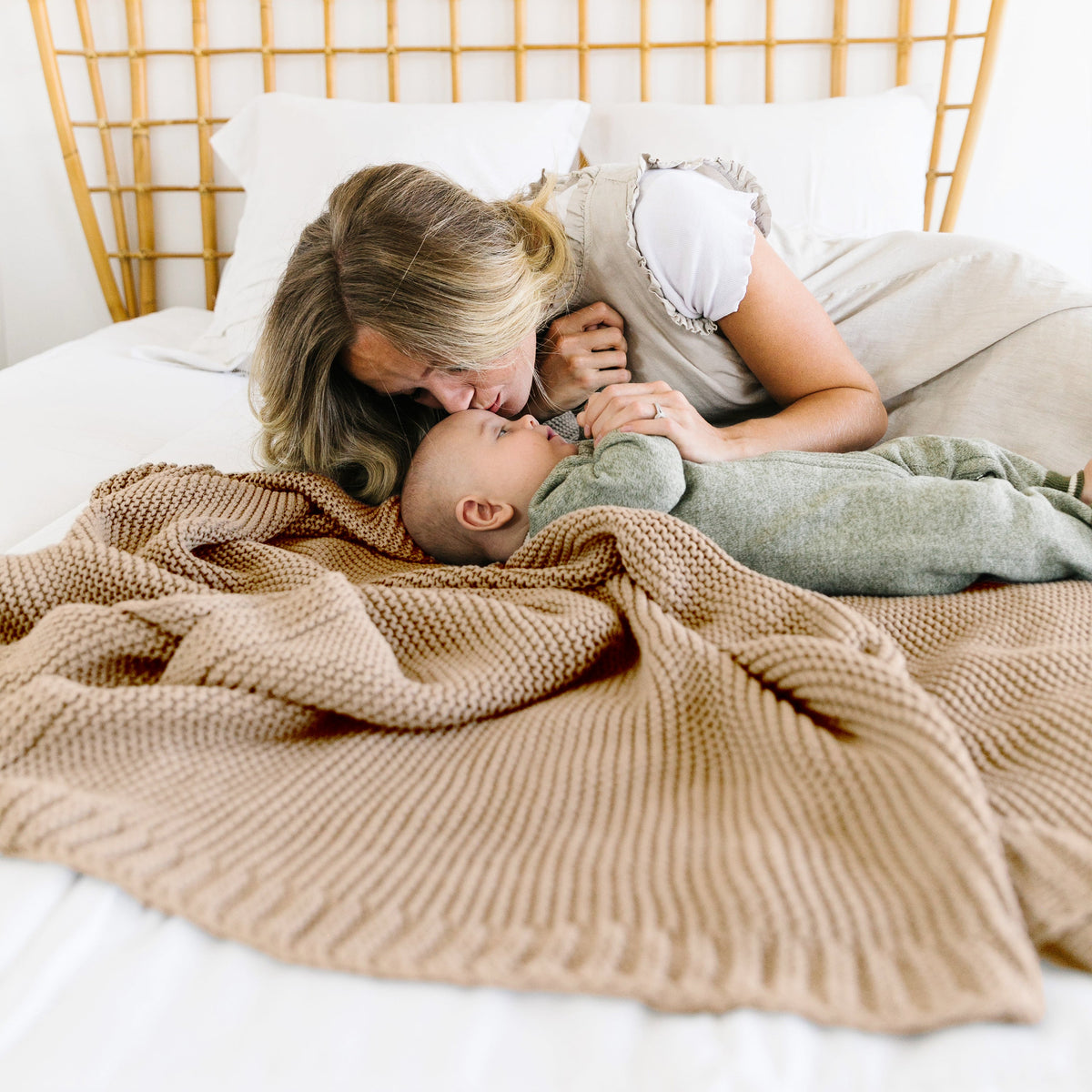 Sand Chunky Knit Throw Blanket