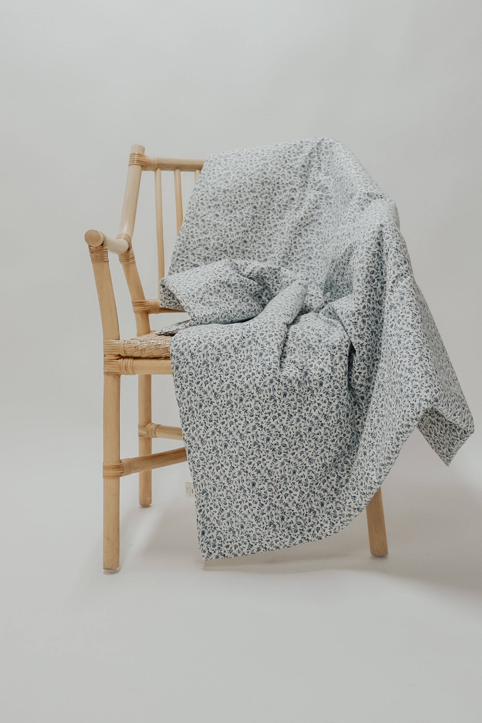 Floret Quilted Crib Blanket