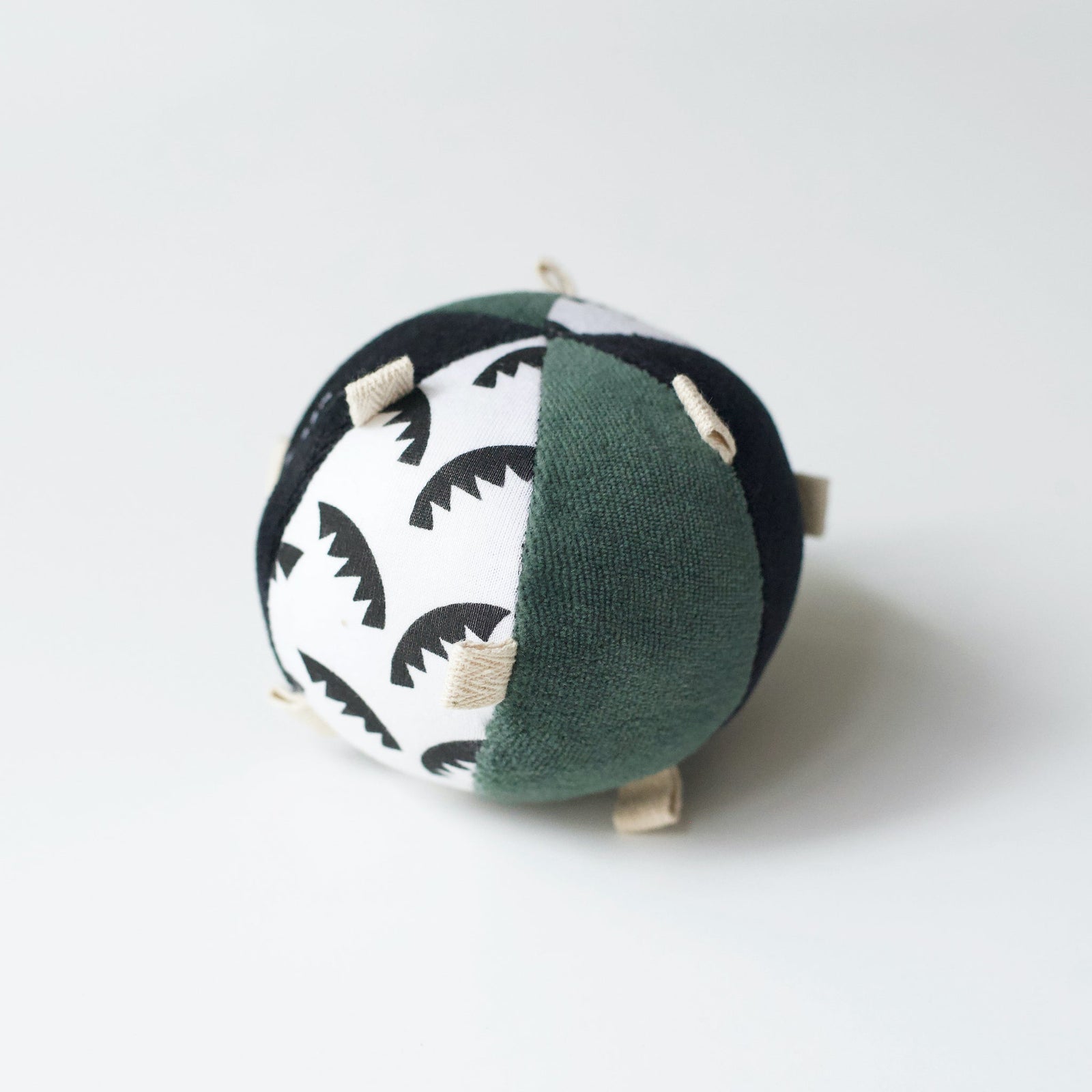 Jungle Leaves Ball Set