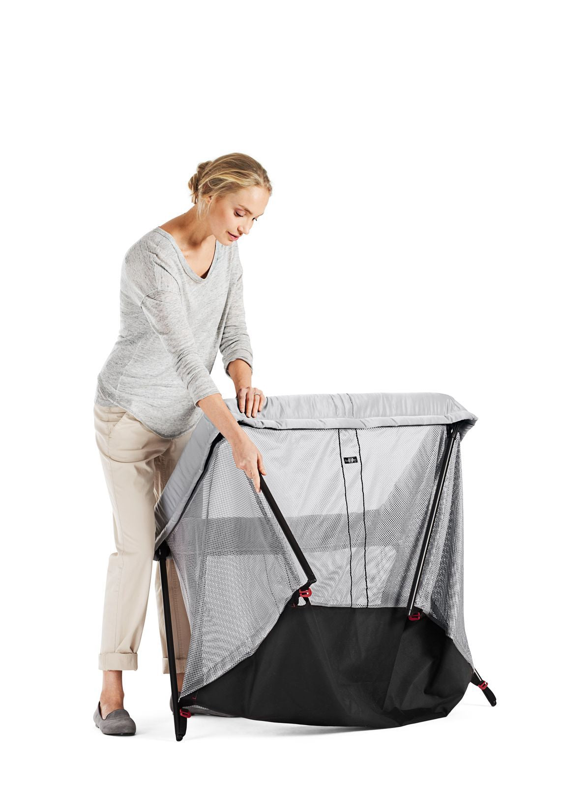 Fold baby bjorn 2025 travel crib light