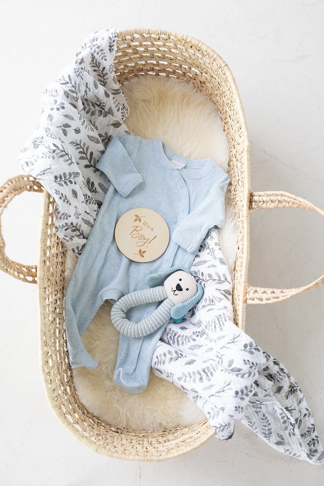 Baby Shower Gift - Handmade Moses Basket in Rabbit Design