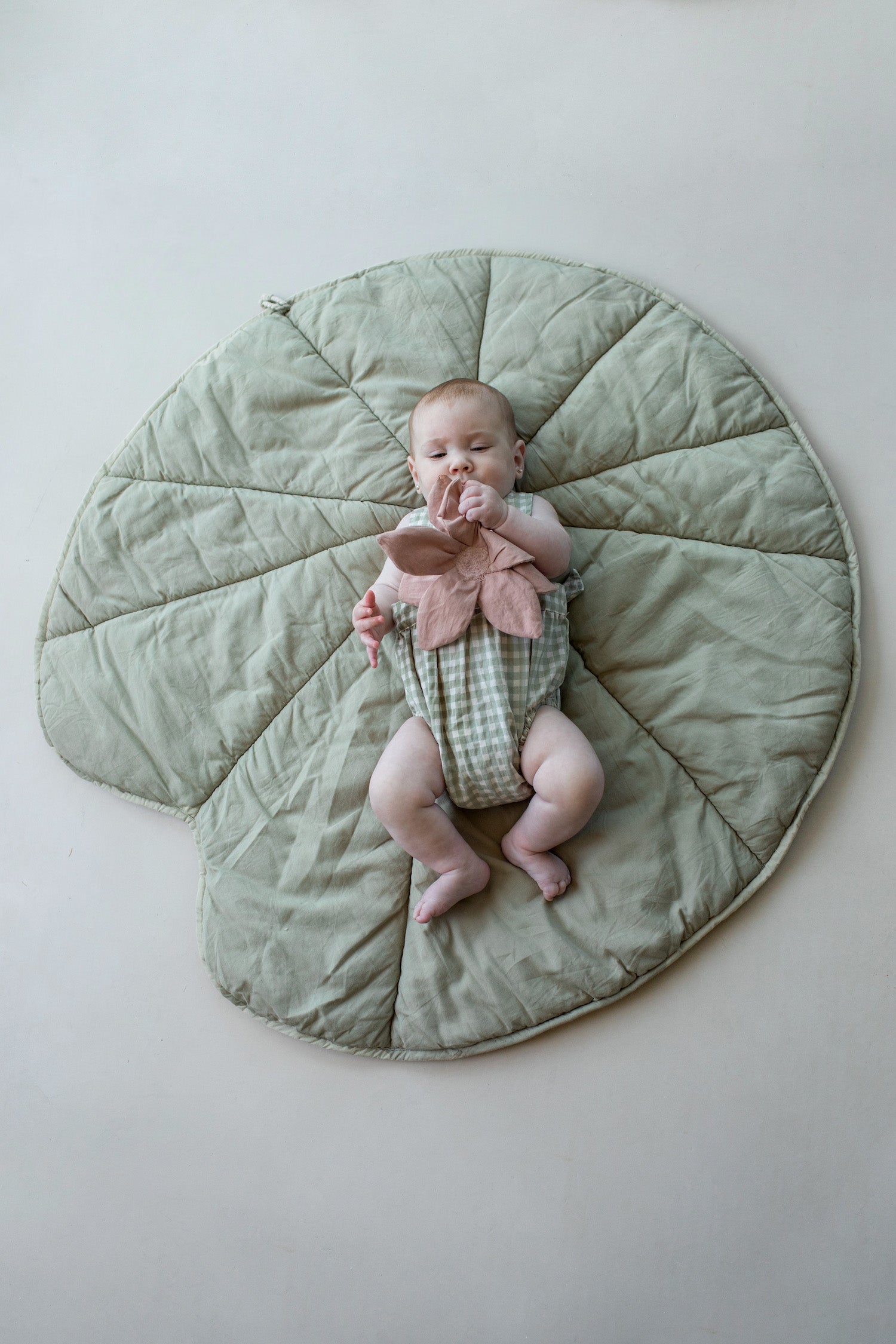 Water Lily Play Mat - Olive