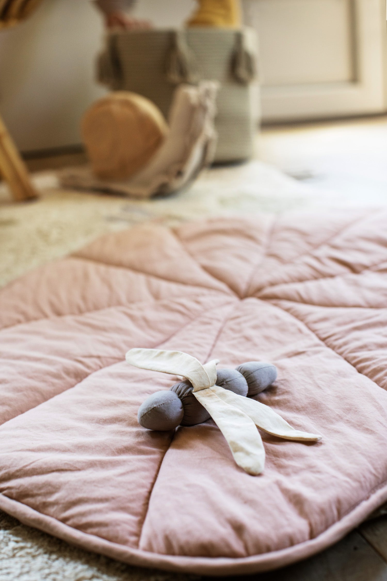 Water Lily Play Mat - Vintage Nude