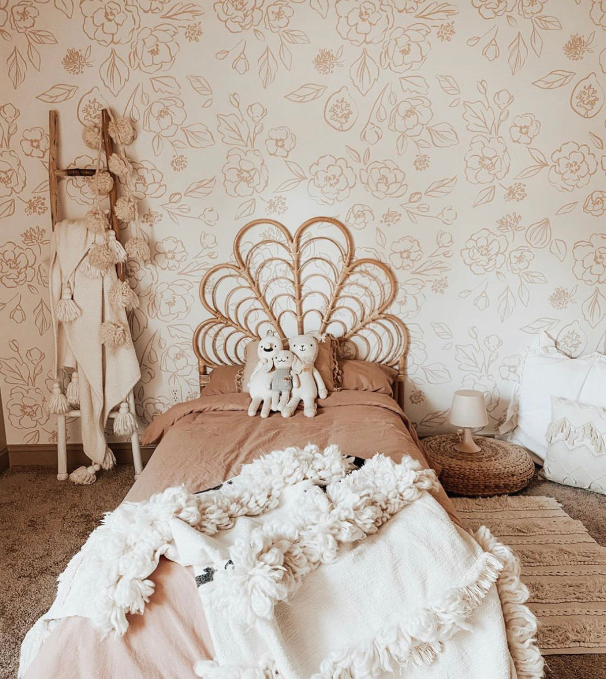 Tori Wallpaper - Neutral Floral by Loomwell – Project Nursery